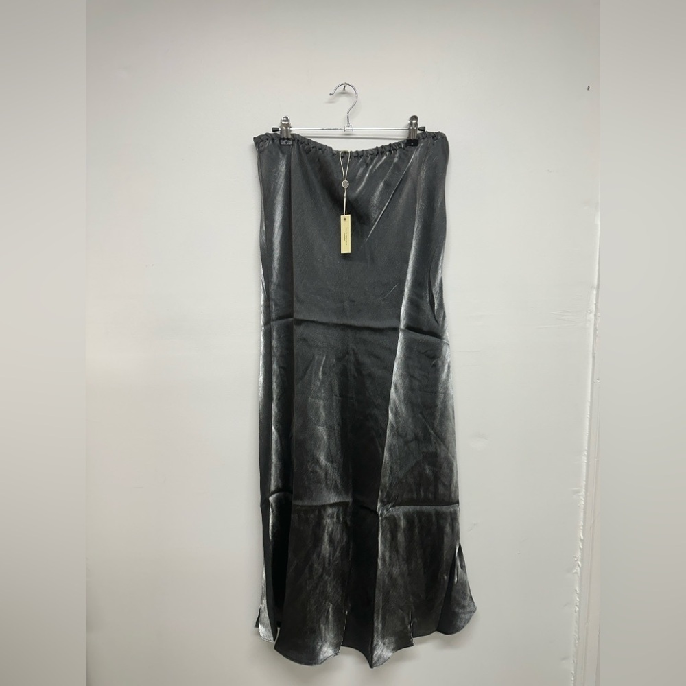 Max Studio Metallic Satin Skirt - Silver - NWT - Picture 5 of 10